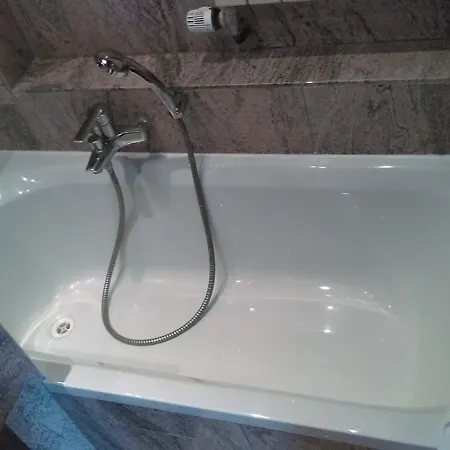 De L'orangerie Szálloda 3*